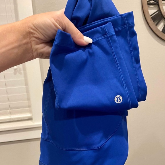 Lululemon Cropped Leggings size 4 - Picture 6 of 6